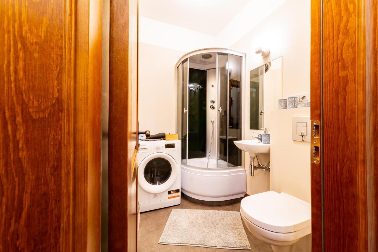 Ancient Storie'S Ap 65Sqm Renovated Free Parking Daire Riga Dış mekan fotoğraf